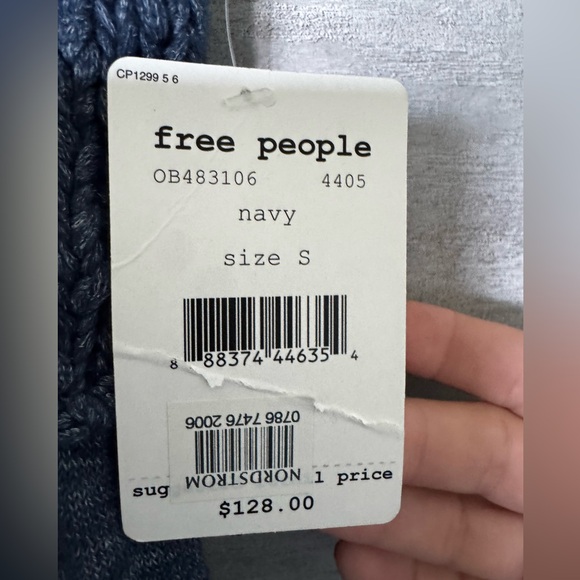 Free‎ People Mountain View Sweater Crochet Knit Tunic Top Blue S over sized NWT - Picture 5 of 11